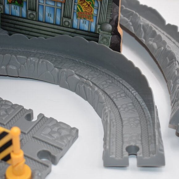 Fossil Run Train Incomplete Set Replacement Parts Wooden Railway Thomas Friends - Picture 7 of 13